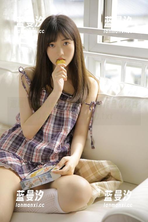 邂逅Tiny Asa，感受她全套作品《纯白》的婉约与纯洁魅力.txt